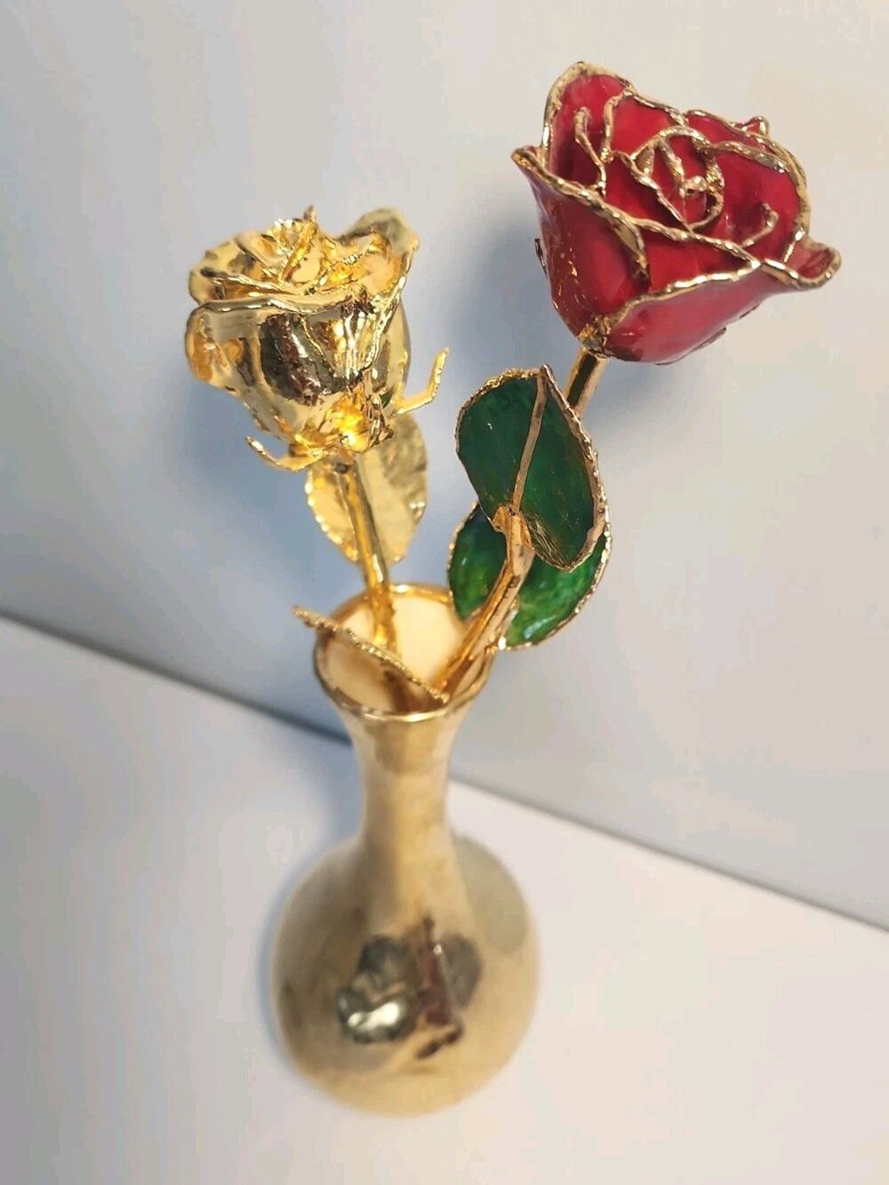 24k Forever Rose Company Red And Gold Lacquer Rose Dipped In Gold w/Vase